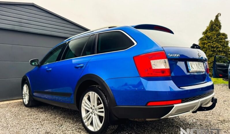 SKODA Octavia  | 4×4 (stały) | Automatyczna | 184 KM | Niebieski full