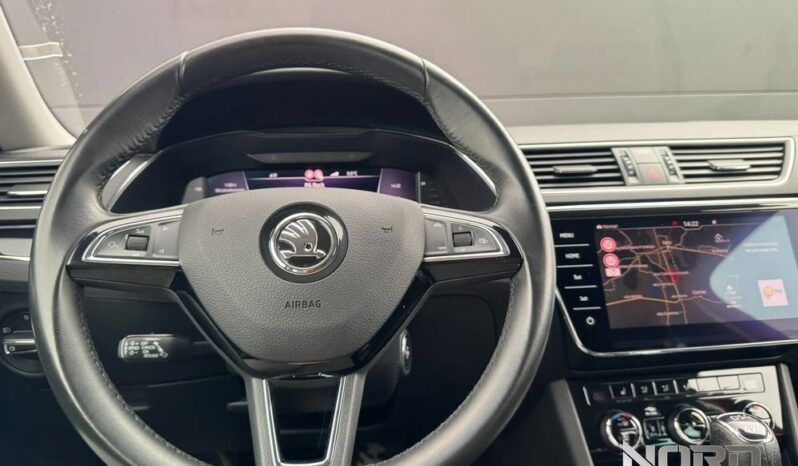 SKODA Superb  | 4×4 (stały) | Automatyczna | 190 KM | Czerwony full