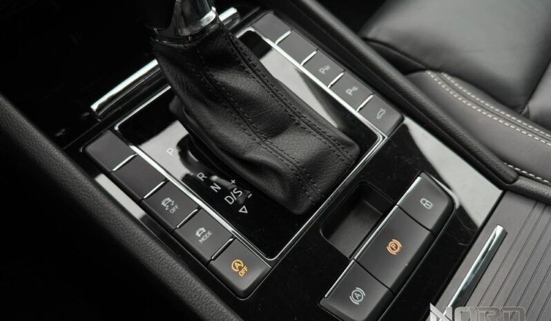 SKODA Superb  | 4×4 (stały) | Automatyczna | 190 KM | Czerwony full
