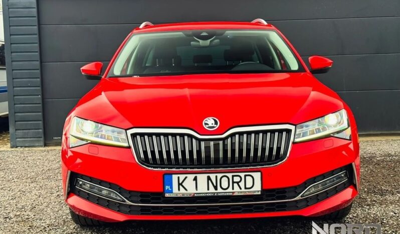 SKODA Superb  | 4×4 (stały) | Automatyczna | 190 KM | Czerwony full