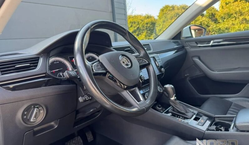 SKODA Superb  | 4×4 (stały) | Automatyczna | 190 KM | Biały full