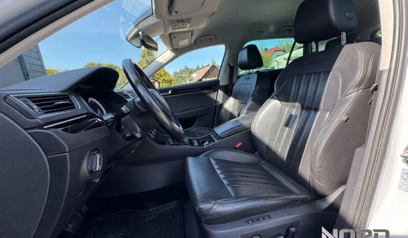 SKODA Superb  | 4×4 (stały) | Automatyczna | 190 KM | Biały full