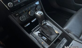 SKODA Superb  | 4×4 (stały) | Automatyczna | 190 KM | Biały full