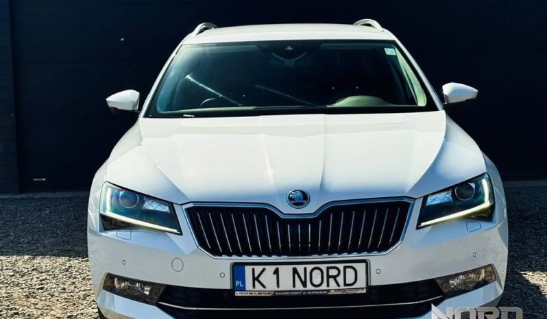 SKODA Superb  | 4×4 (stały) | Automatyczna | 190 KM | Biały full