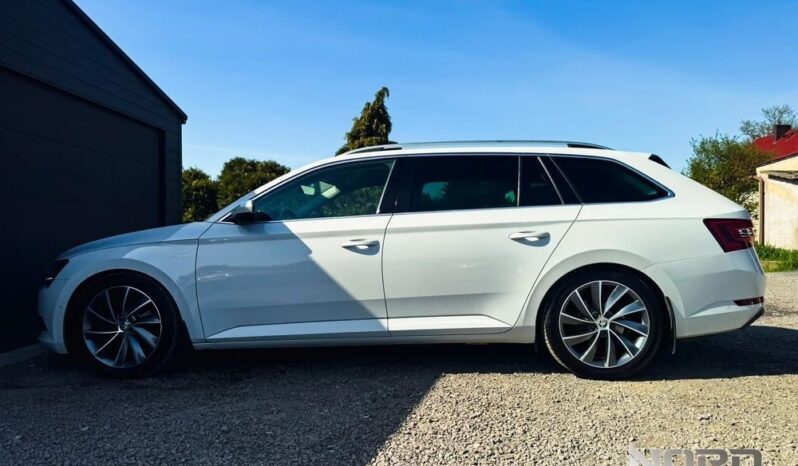 SKODA Superb  | 4×4 (stały) | Automatyczna | 190 KM | Biały full