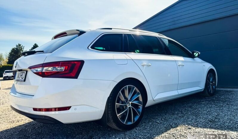 SKODA Superb  | 4×4 (stały) | Automatyczna | 190 KM | Biały full