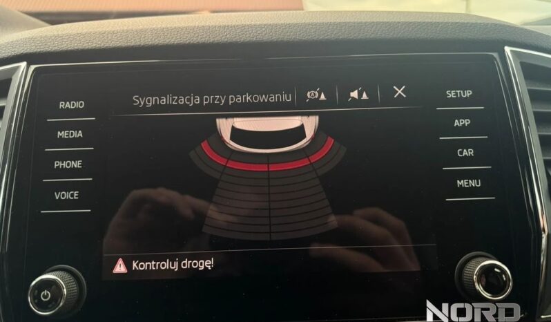 SKODA Karoq | FWD (przód) | Automatyczna | 150 KM | Niebieski full