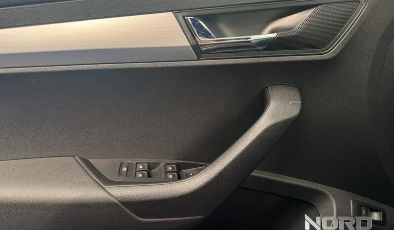 SKODA Karoq | FWD (przód) | Automatyczna | 150 KM | Niebieski full