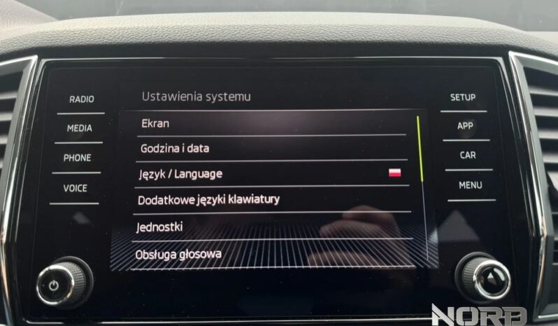 SKODA Karoq | FWD (przód) | Automatyczna | 150 KM | Niebieski full