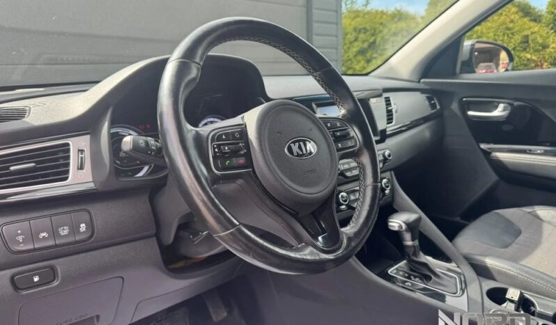 KIA Niro  | FWD (przód) | Automatyczna | 141 KM | Czarny full