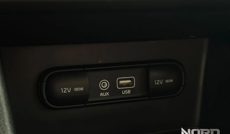 KIA Niro  | FWD (przód) | Automatyczna | 141 KM | Czarny full