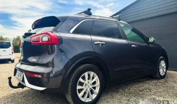 KIA Niro  | FWD (przód) | Automatyczna | 141 KM | Czarny full