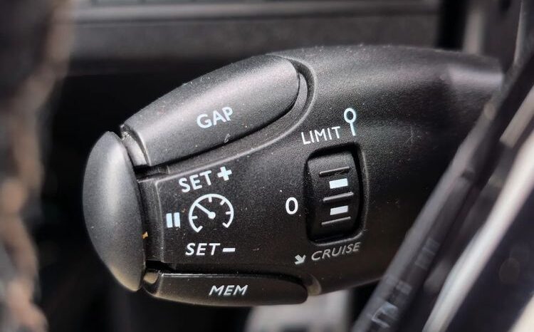 PEUGEOT 5008  | FWD (przód) | Automatyczna | 165 KM | Granatowy full