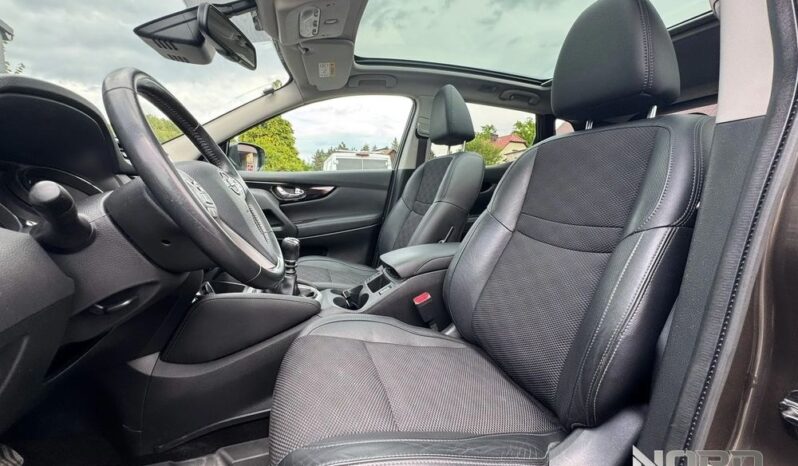 NISSAN Qashqai  | FWD (przód) | Manualna | 115 KM | Brązowy full