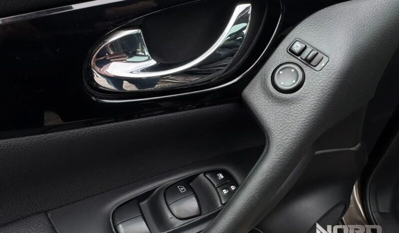 NISSAN Qashqai  | FWD (przód) | Manualna | 115 KM | Brązowy full