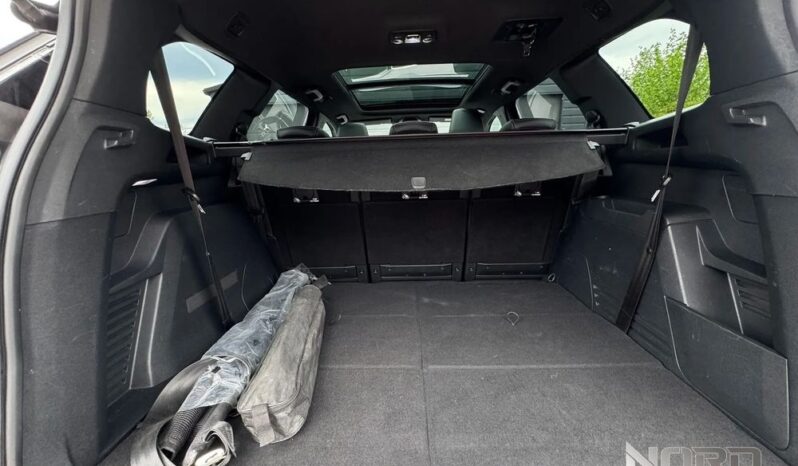 PEUGEOT 5008  | FWD (przód) | Automatyczna | 180 KM | Granatowy full
