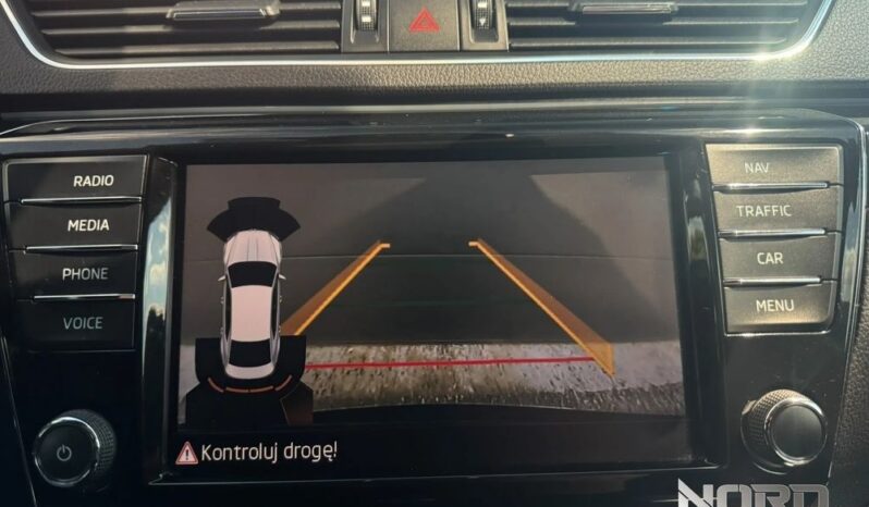 SKODA Superb  | FWD (przód) | Automatyczna | 180 KM | Granatowy full