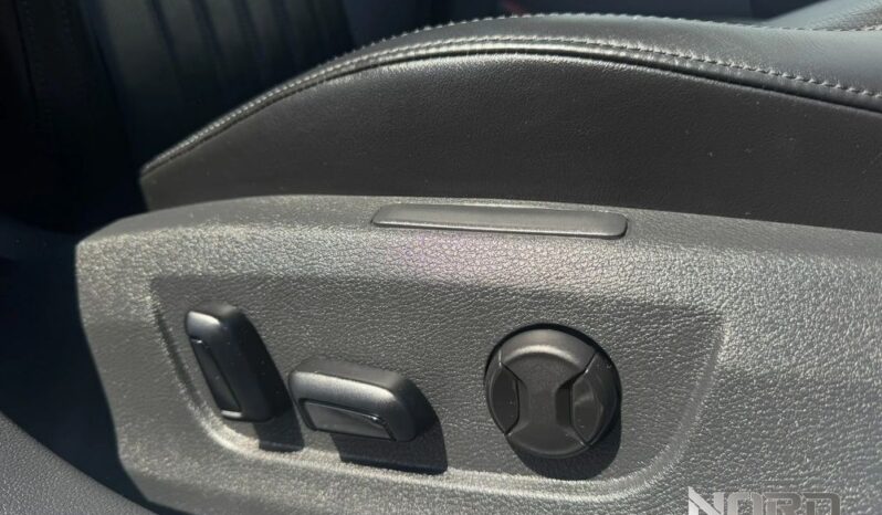 SKODA Superb  | FWD (przód) | Automatyczna | 180 KM | Granatowy full