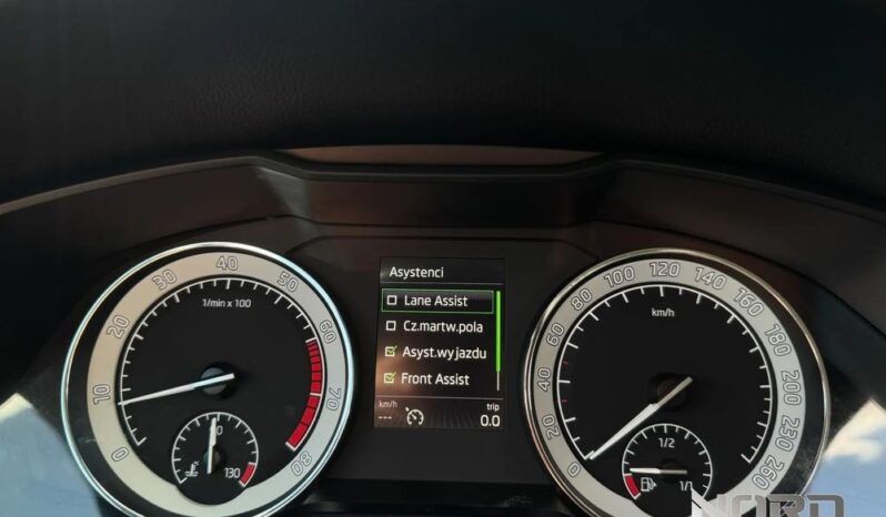 SKODA Superb  | FWD (przód) | Automatyczna | 180 KM | Granatowy full