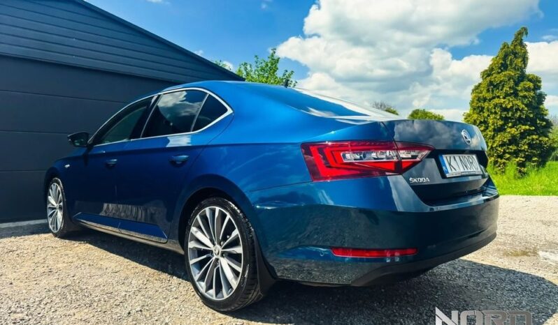 SKODA Superb  | FWD (przód) | Automatyczna | 180 KM | Granatowy full