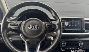 KIA Stonic  | FWD (przód) | Manualna | 120 KM | Srebrny full
