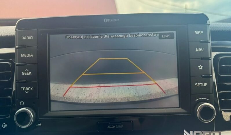 KIA Stonic  | FWD (przód) | Manualna | 120 KM | Srebrny full