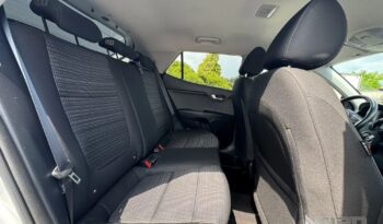 KIA Stonic  | FWD (przód) | Manualna | 120 KM | Srebrny full