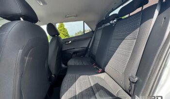 KIA Stonic  | FWD (przód) | Manualna | 120 KM | Srebrny full