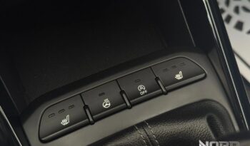 KIA Stonic  | FWD (przód) | Manualna | 120 KM | Srebrny full
