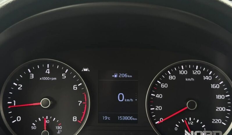 KIA Stonic  | FWD (przód) | Manualna | 120 KM | Srebrny full
