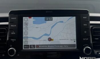 KIA Stonic  | FWD (przód) | Manualna | 120 KM | Srebrny full