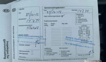 KIA Stonic  | FWD (przód) | Manualna | 120 KM | Srebrny full
