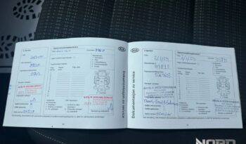 KIA Stonic  | FWD (przód) | Manualna | 120 KM | Srebrny full