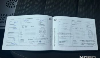 KIA Stonic  | FWD (przód) | Manualna | 120 KM | Srebrny full