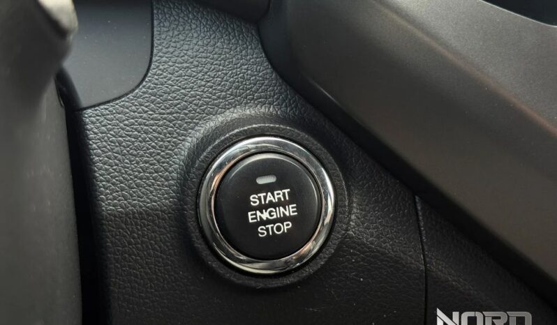 SsangYong/KGM XLV | 4×4 (doł. automatycznie) | Manualna | 115 KM | Granatowy full