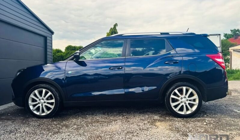 SsangYong/KGM XLV | 4×4 (doł. automatycznie) | Manualna | 115 KM | Granatowy full