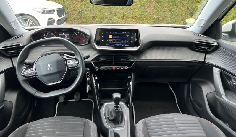 PEUGEOT 2008  | FWD (przód) | Manualna | 110 KM | Biały full