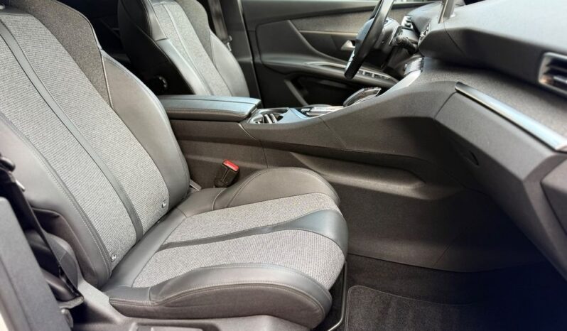 PEUGEOT 3008  | FWD (przód) | Automatyczna | 130 KM | Biały full