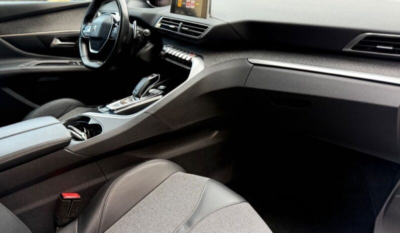 PEUGEOT 3008  | FWD (przód) | Automatyczna | 130 KM | Biały full