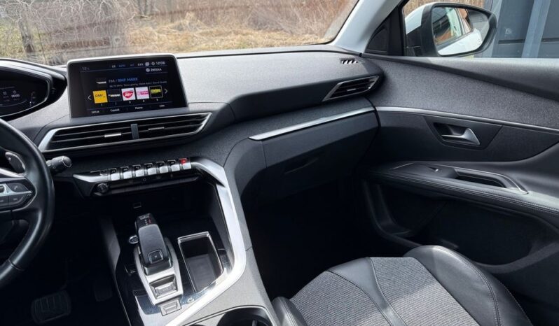 PEUGEOT 3008  | FWD (przód) | Automatyczna | 130 KM | Biały full