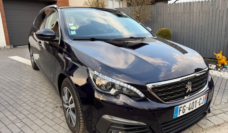PEUGEOT 308  | FWD (przód) | Automatyczna | 130 KM | Granatowy