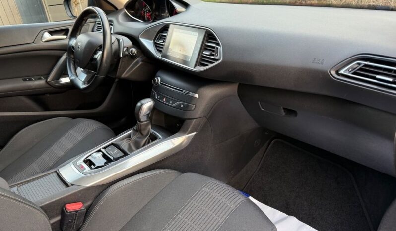 PEUGEOT 308  | FWD (przód) | Automatyczna | 130 KM | Granatowy full