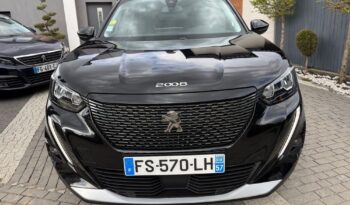 PEUGEOT 2008  | FWD (przód) | Automatyczna | 130 KM | Czarny full
