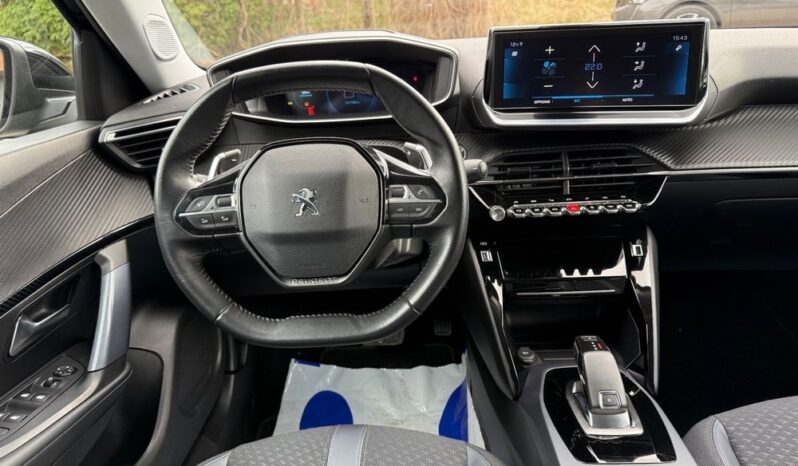PEUGEOT 2008  | FWD (przód) | Automatyczna | 130 KM | Czarny full