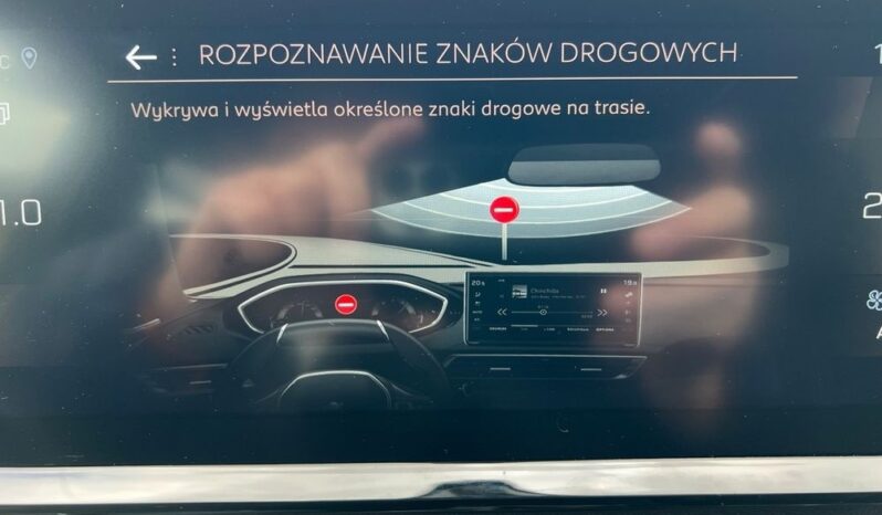 PEUGEOT 3008  | FWD (przód) | Automatyczna | 130 KM | Niebieski full