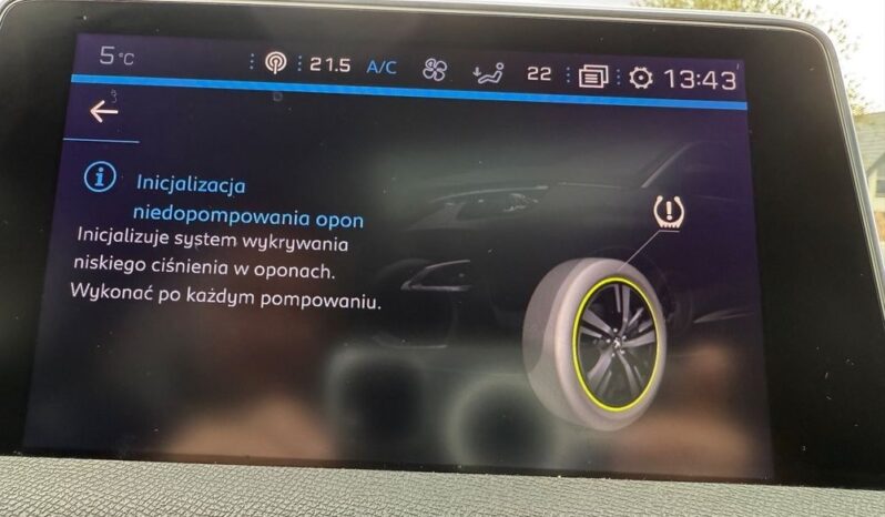 PEUGEOT 3008  | FWD (przód) | Automatyczna | 177 KM | Czarny full