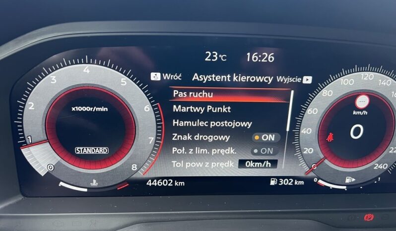 NISSAN Qashqai  | FWD (przód) | Manualna | 140 KM | Biały full