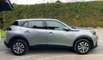 PEUGEOT 2008  | FWD (przód) | Manualna | 110 KM | Srebrny full