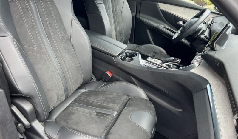 PEUGEOT 3008  | FWD (przód) | Automatyczna | 181 KM | Bordowy full