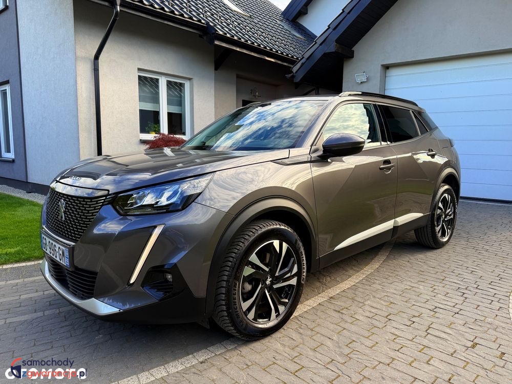 Peugeot 2008  | Fwd (Przód) | Automatyczna | 130 Km | Szary